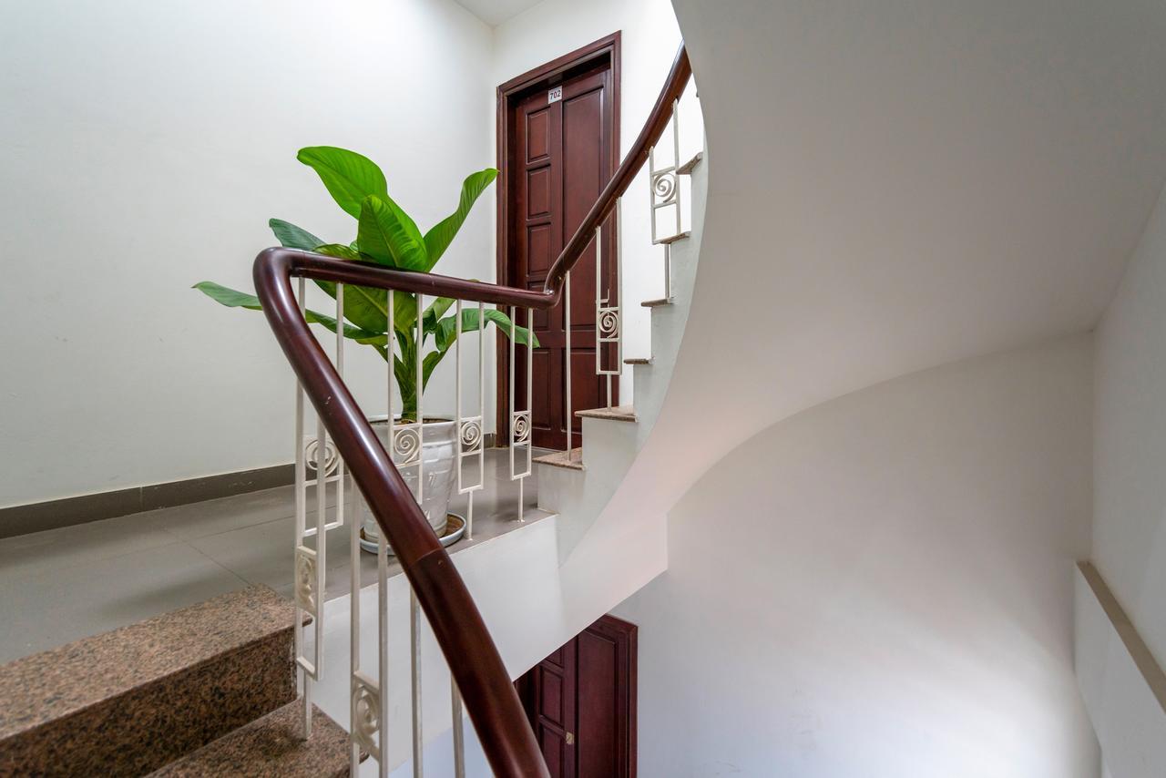 Aparthotel Sazi Homestay 97 Van Cao Building Hanoi