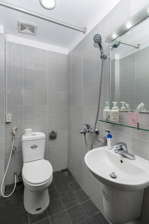 Sazi Homestay 97 Van Cao Building *